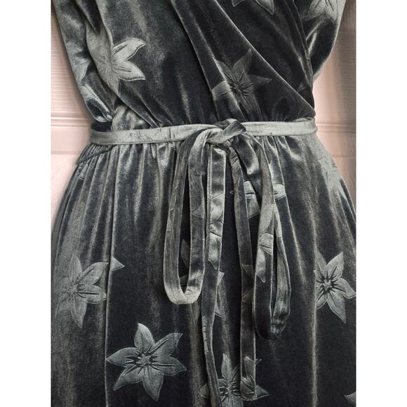 Paris Atelier & Other Stories Womens Green Velvet Floral Midi Wrap Dress LS SZ 0 - Picture 5 of 8